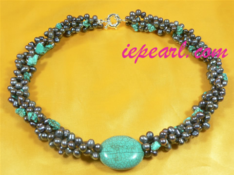 side drilled freshwater pearl necklace