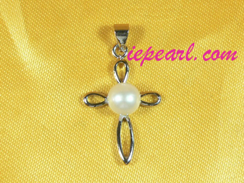 7.5-8mm cultured pearl pendant with jewelry mounting