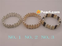 Two rows elastic knotted freshwater pearl bracelet in multicolor