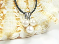 Black leather necklace with 3pcs freshwater pearls wholesale