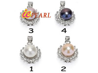 Wholesale 9-9.5mm freshwater pearl pendant in flower shape