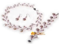 V loop coin pearl crystal necklace wholesale online
