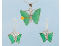 Wholesale green jade butterfly pendant & earrings jewelry set