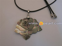black rose shell pendant in 40mm wholesale on line