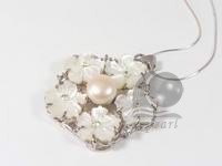 wholesale 4cm white 5 flower shape shell pendant with pearl