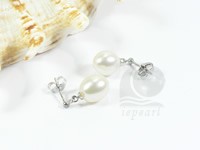 925 silver beads decorating pearl earrings studs