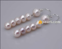Straightly dropping white pearl earrings wholesale