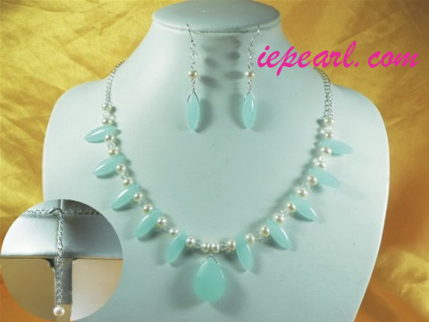 6-8mm pearl necklace set with blue Rhinestone