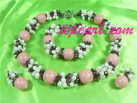 5-6mm white rice shaped pearl necklace set with pink bowlder